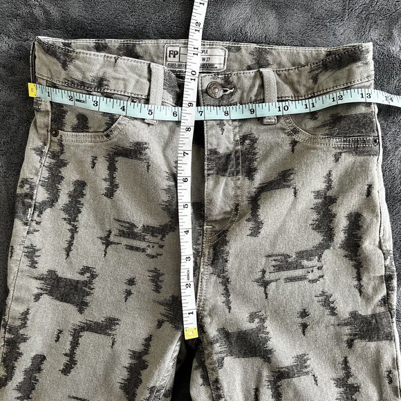 Women’s 27 Free People Camo Gray Green Super High Rise Skinny Leg Denim Jeans - Picture 7 of 11